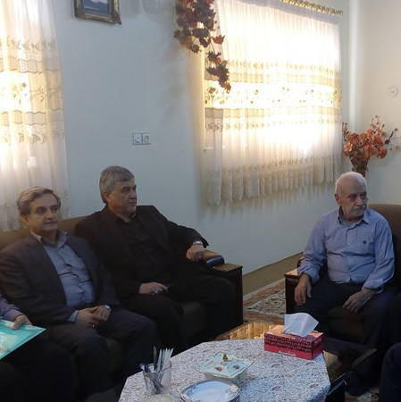 دیدار با خانواده شهدای شهرستان بندرانزلی